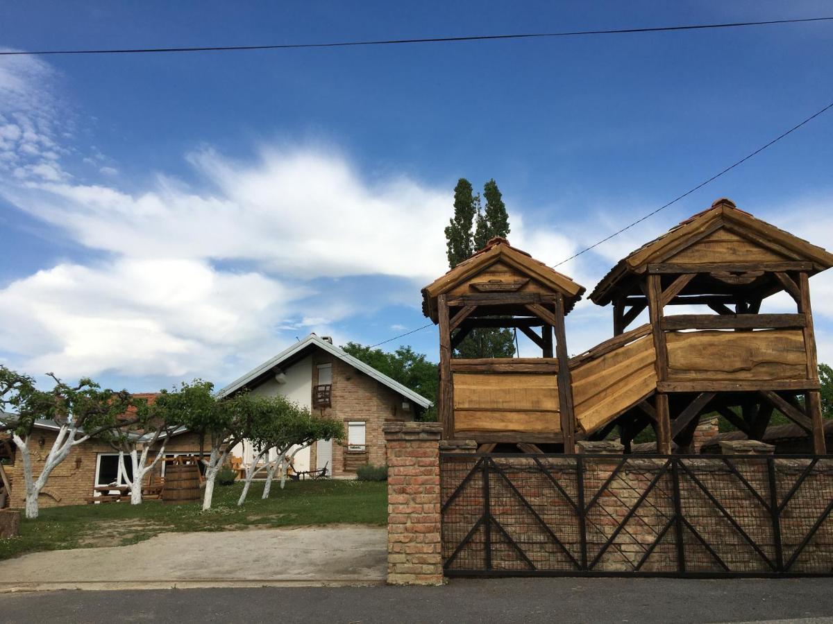 Matanovi Dvori Villa Slavonski Brod Bagian luar foto